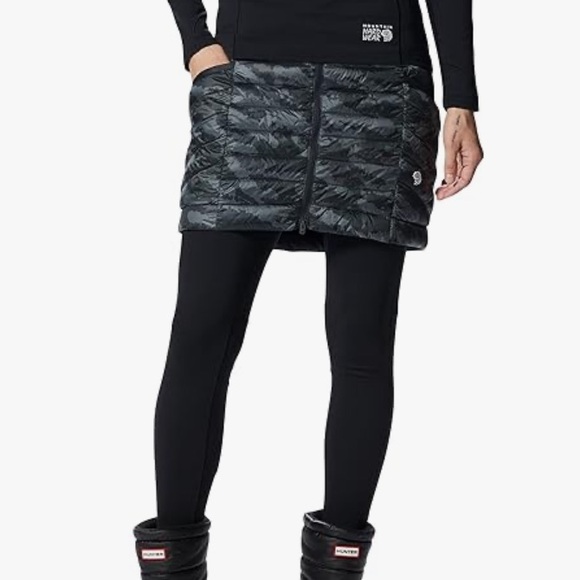 NWOT Stylish Black Quilted Skirt-mountain hardware - Picture 2 of 11